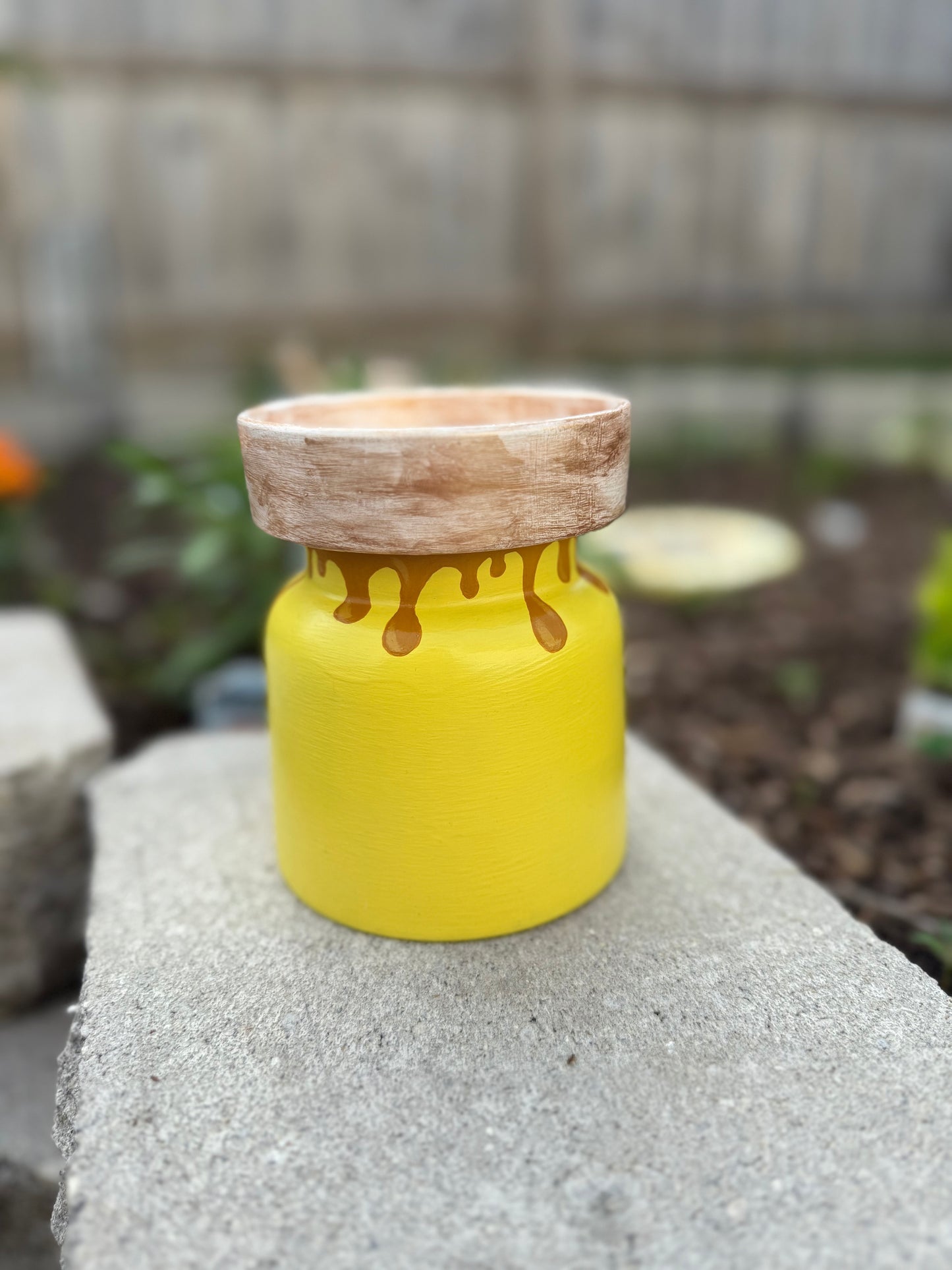 Honeypot Garden Bee Bath