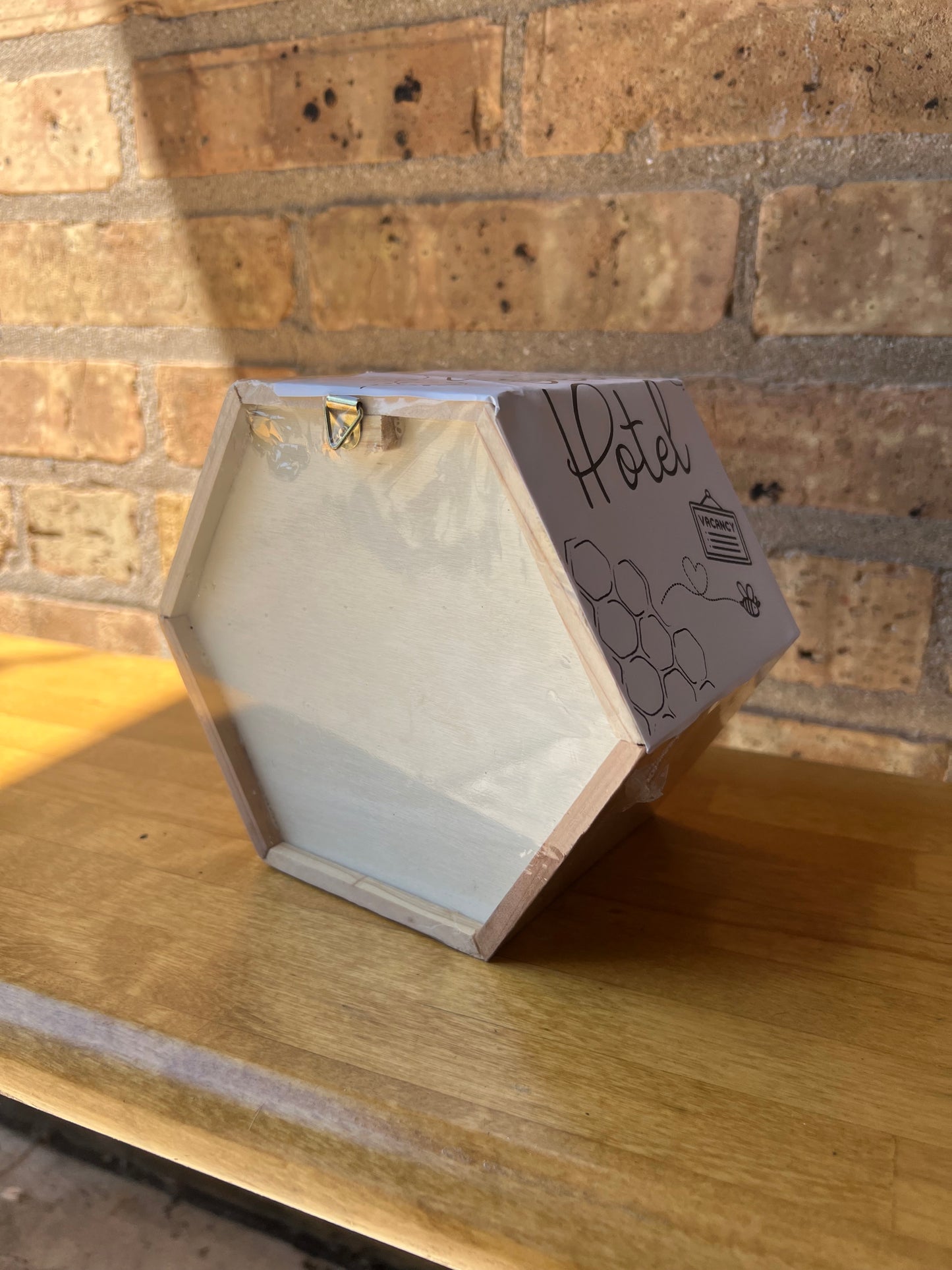 Bee Hotels