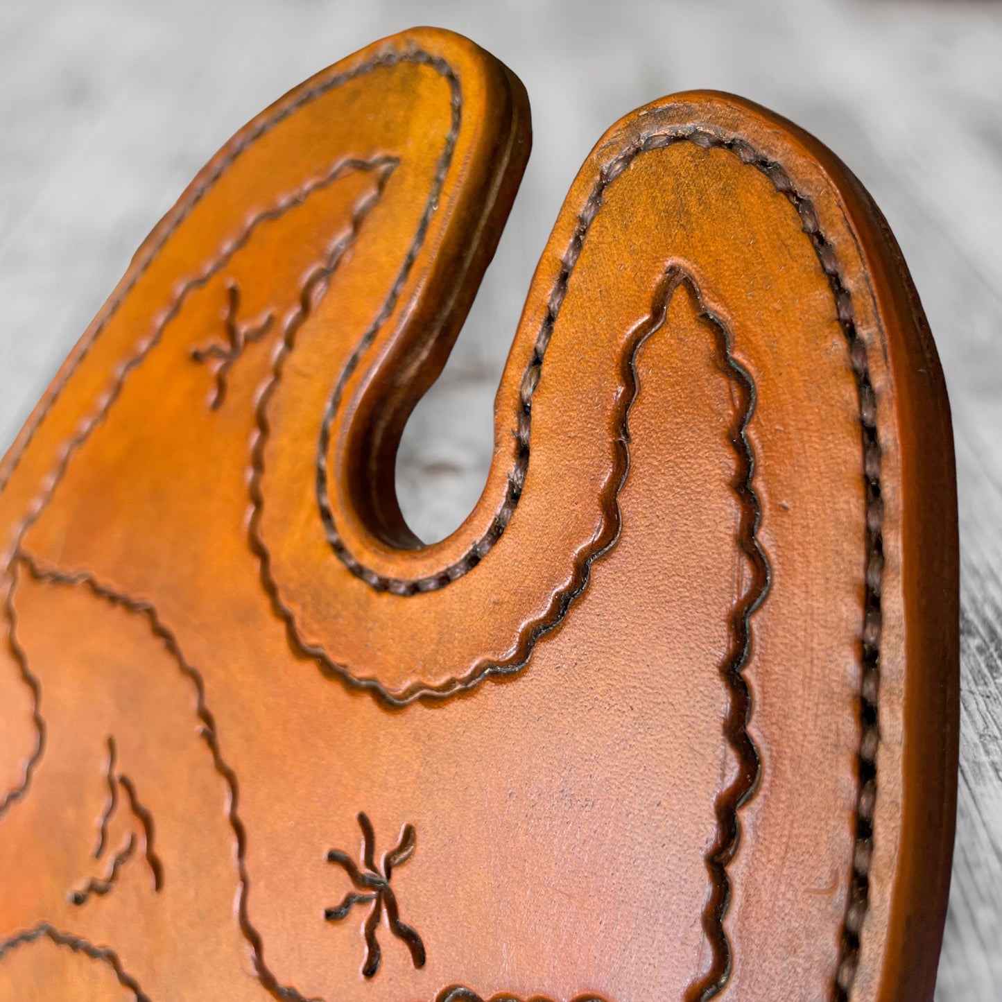Leather wine caddy