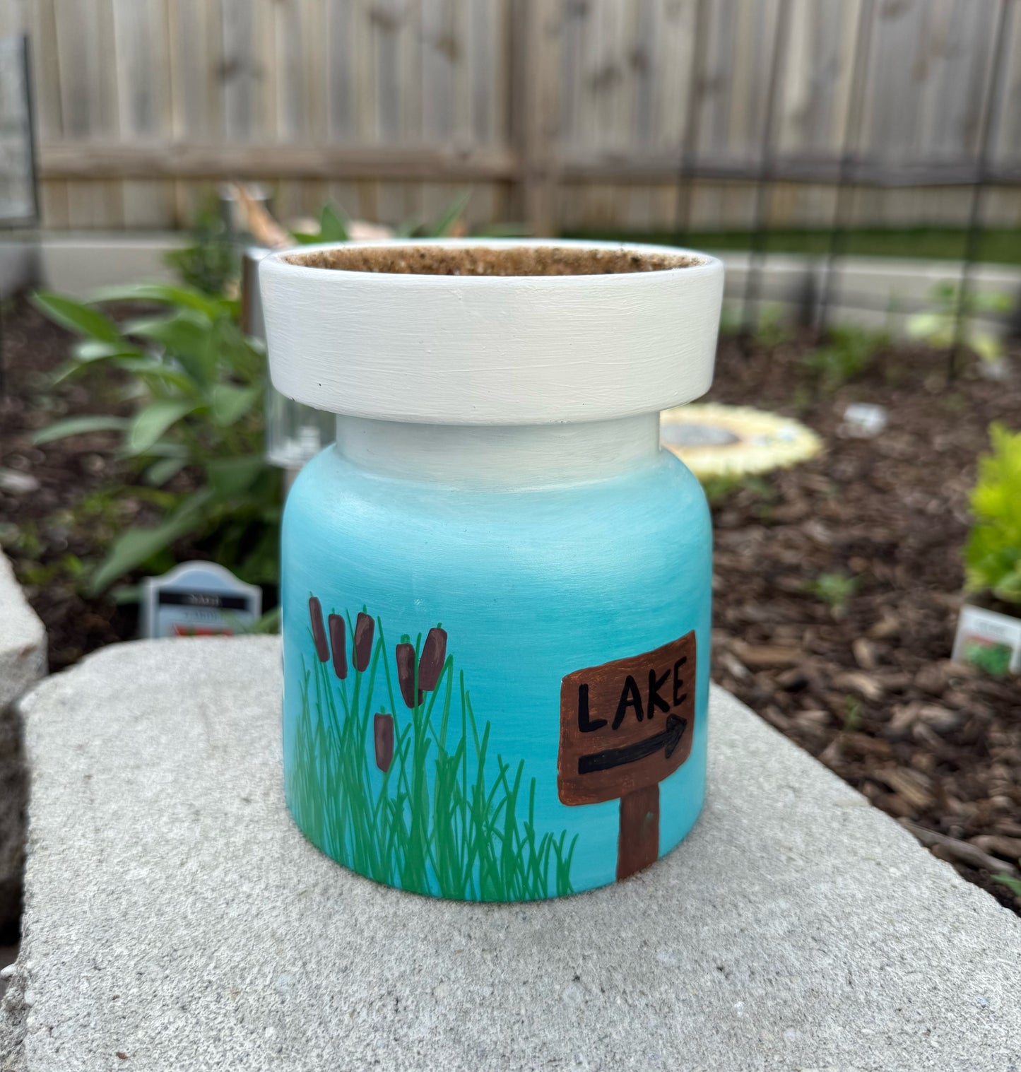 Lakeside Garden Bee Bath
