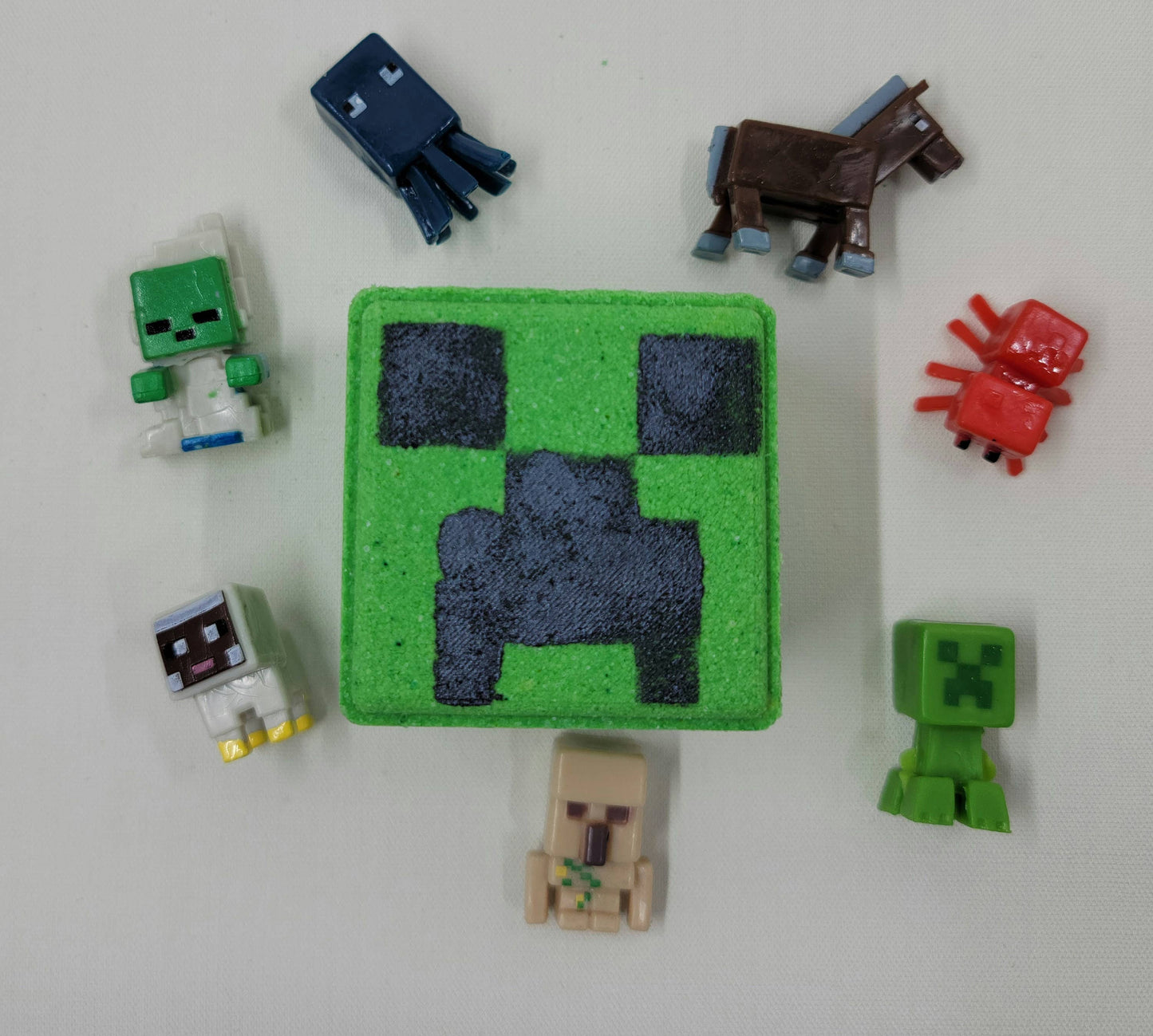 Minebomb Minecraft Bath Bomb With Surprise Toy Inside
