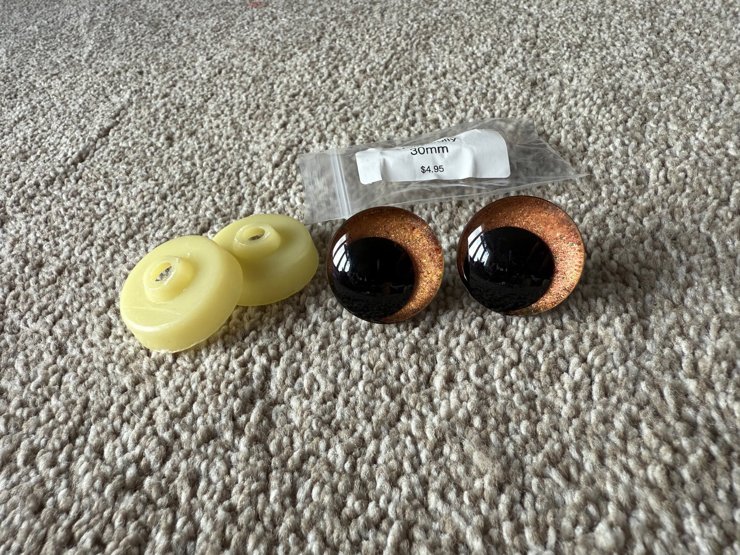 Crochet Safety Eyes | Holly Jolly