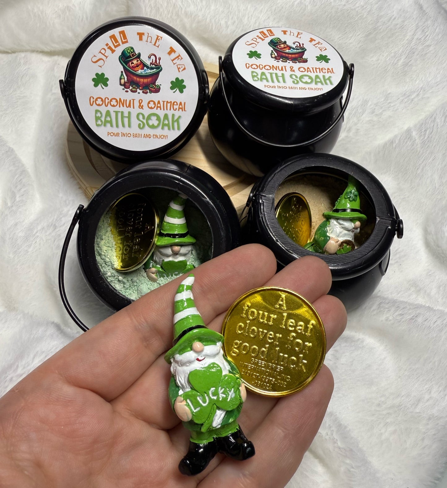 Pot O’ Gold Coconut & Oatmeal Bath Soaks