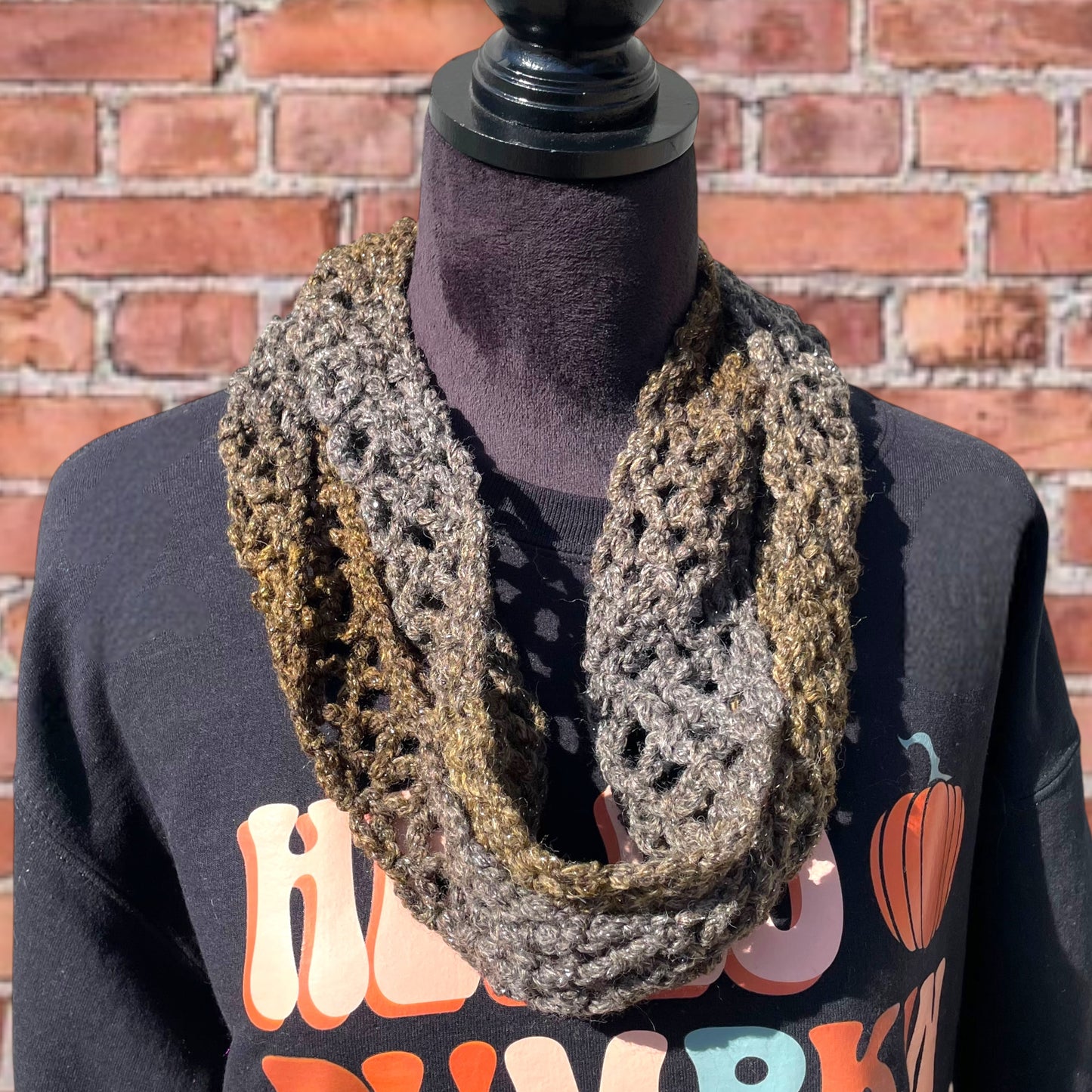 Statement Infinity Scarf