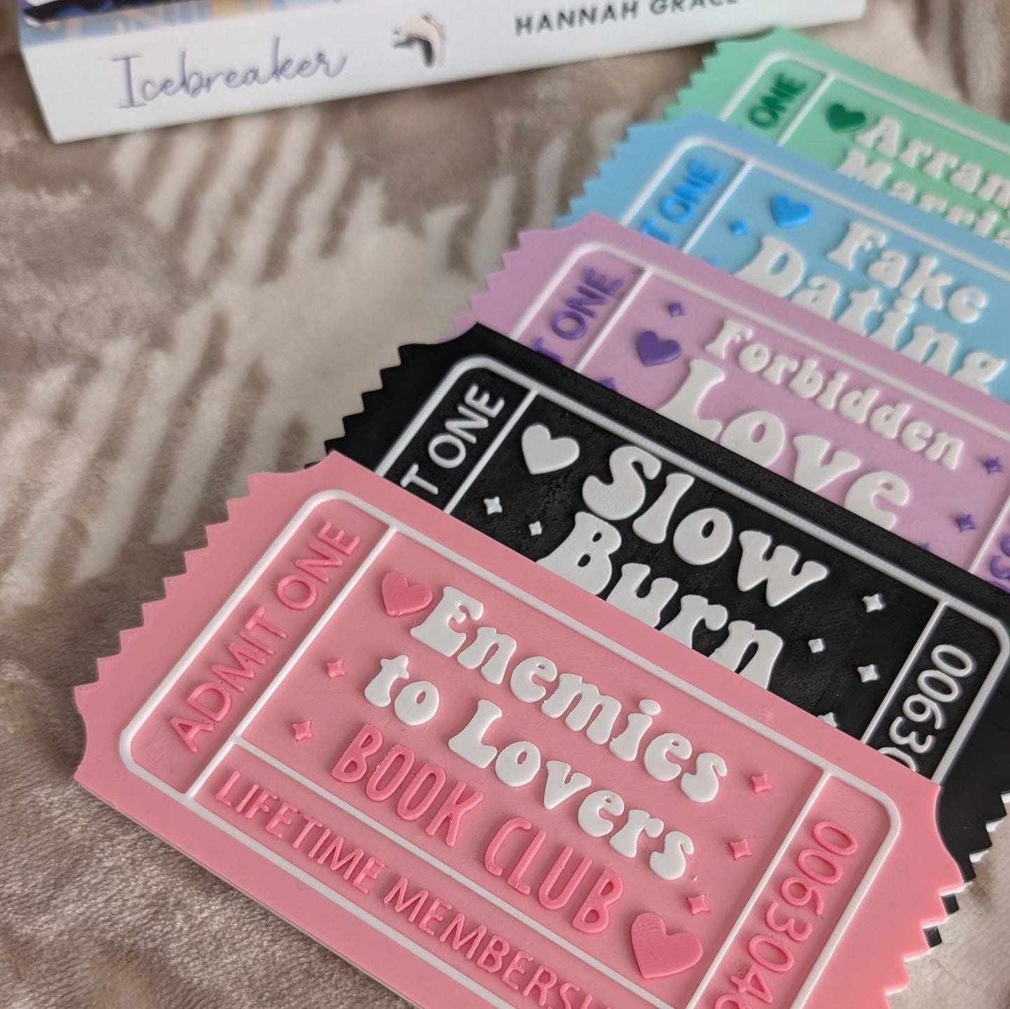Romance Reader Book Ticket Bookshelf / Pink