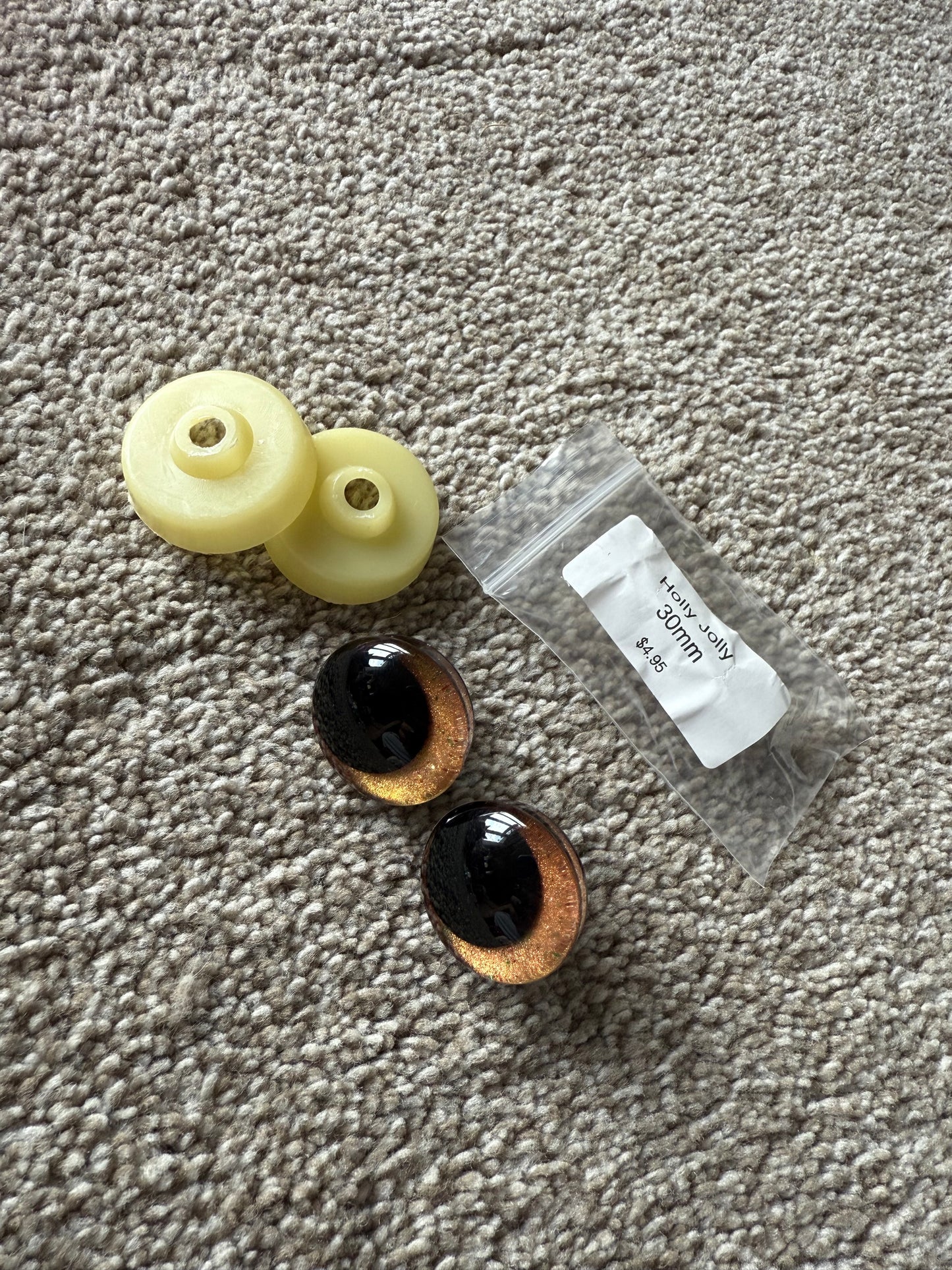 Crochet Safety Eyes | Holly Jolly