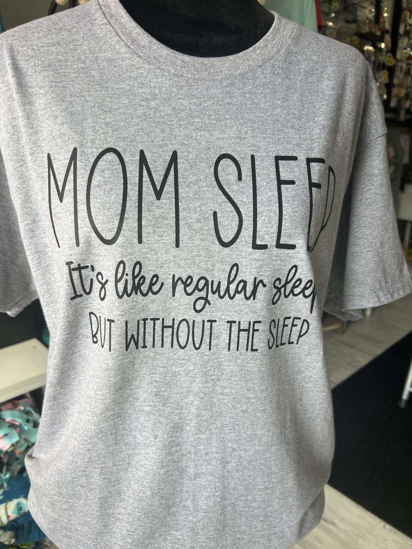 Mom Sleep T-Shirt / Adult L