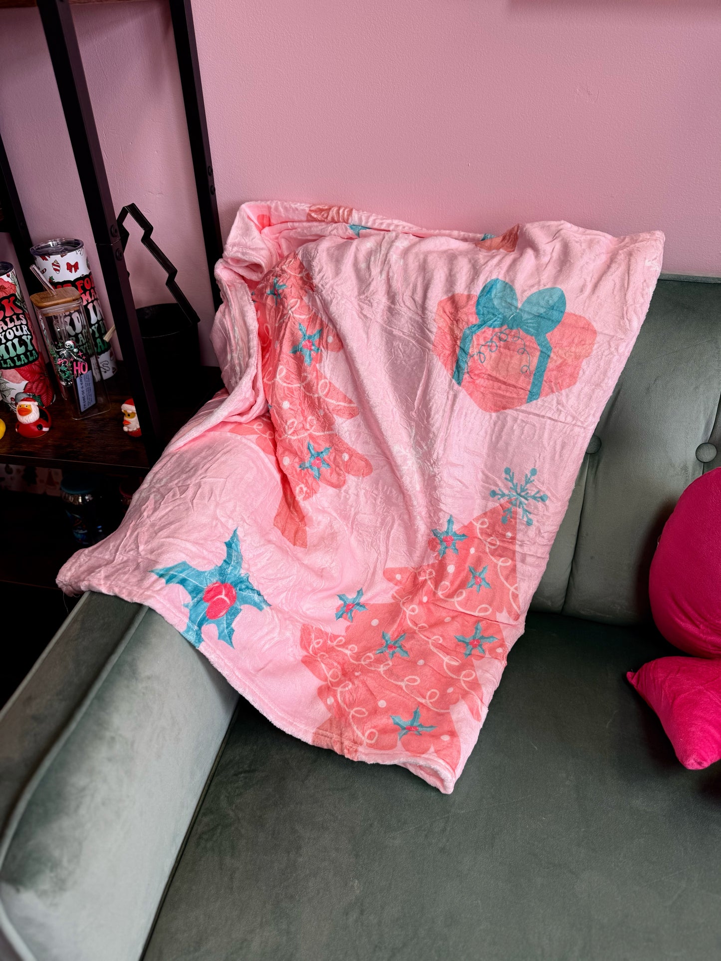 Pink Holiday Blankets | 50x60in
