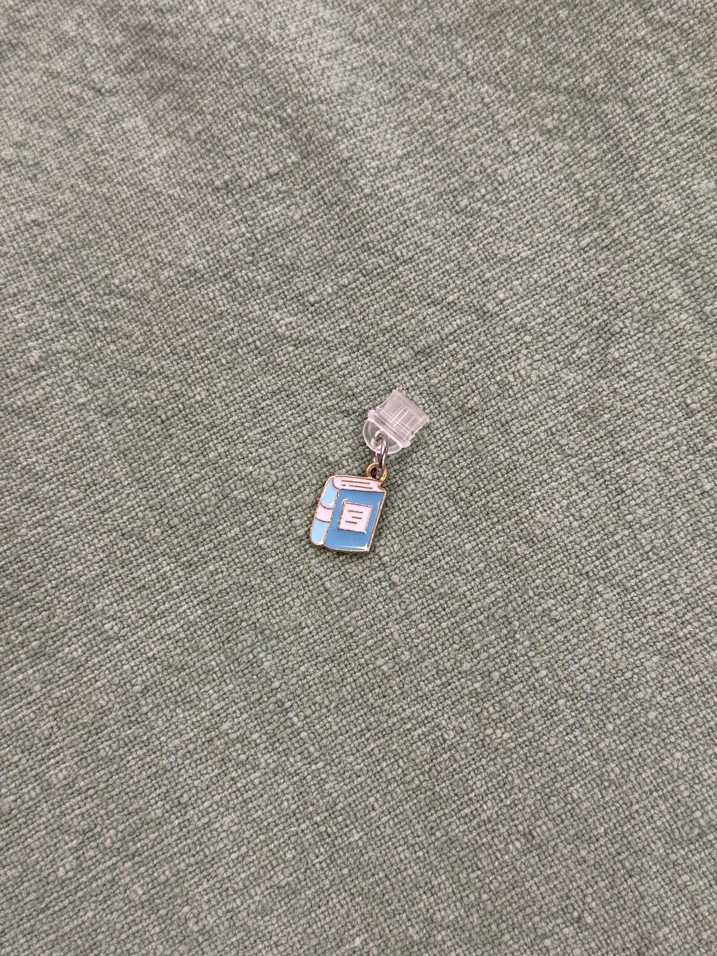 Kindle/USC-C Charms | Books