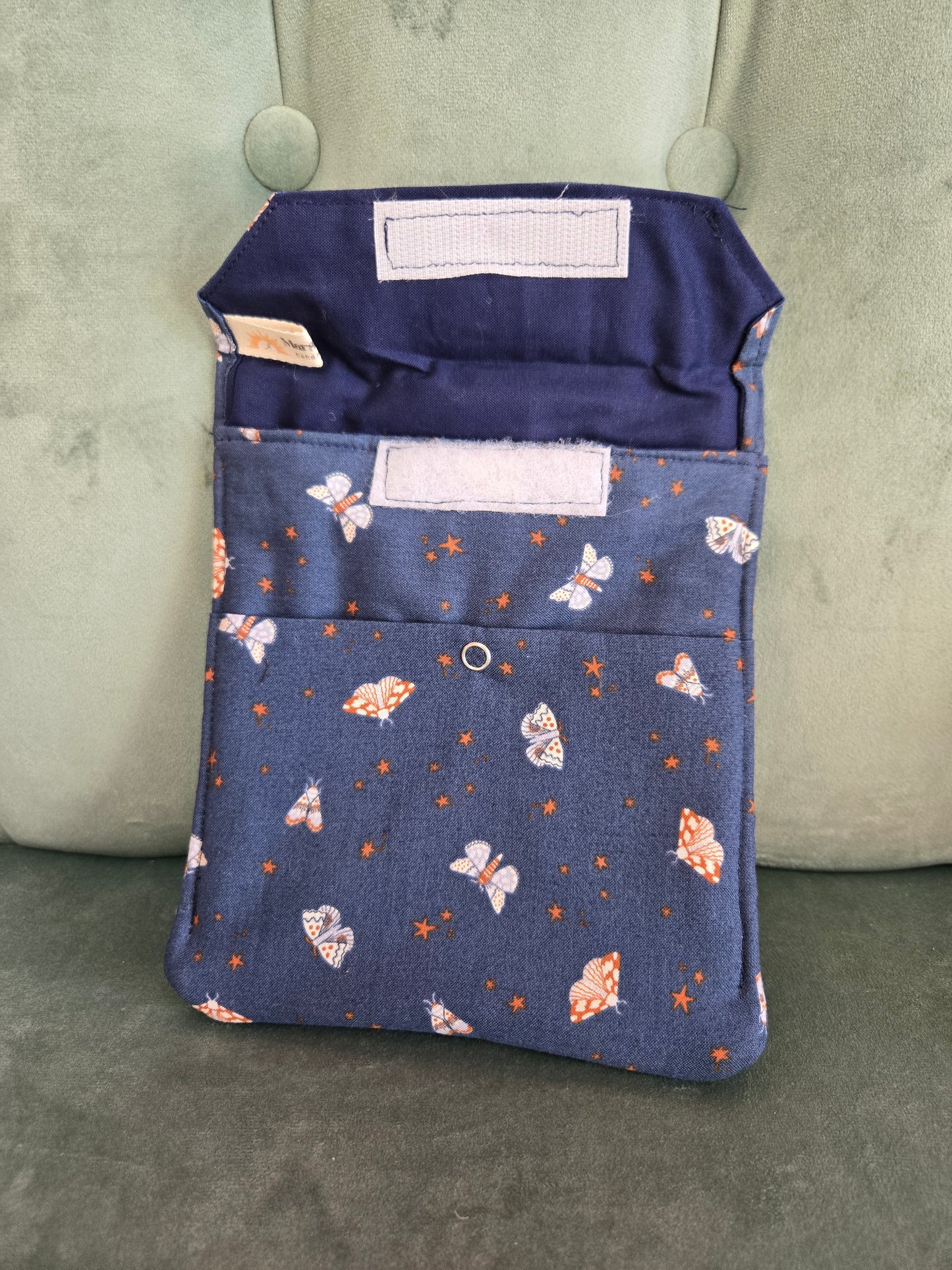 E-Book Padded Sleeve || Reclaimed Fabric || Vintage Fashion