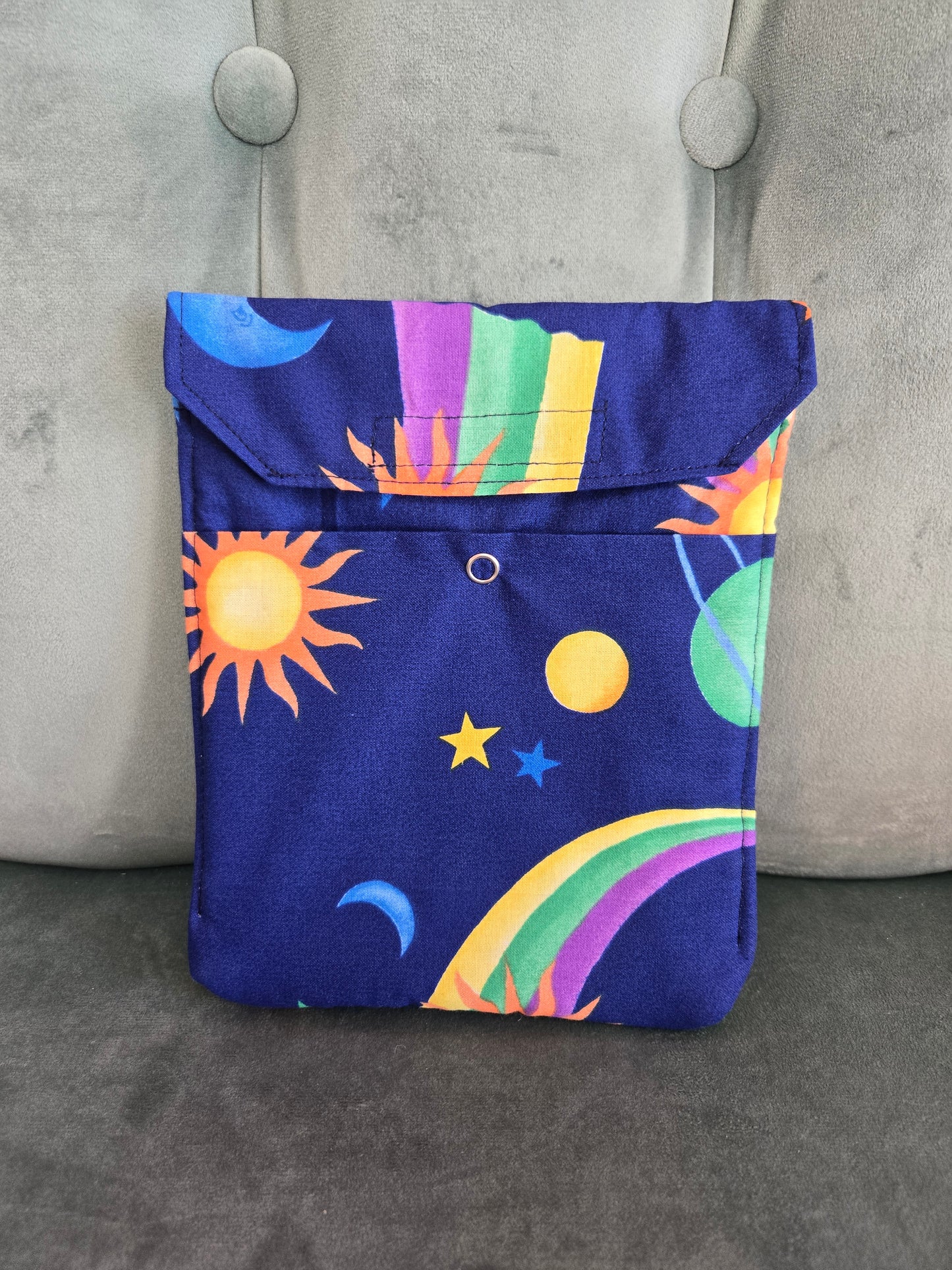 E-Book Padded Sleeve || Reclaimed Fabric || Vintage Fashion