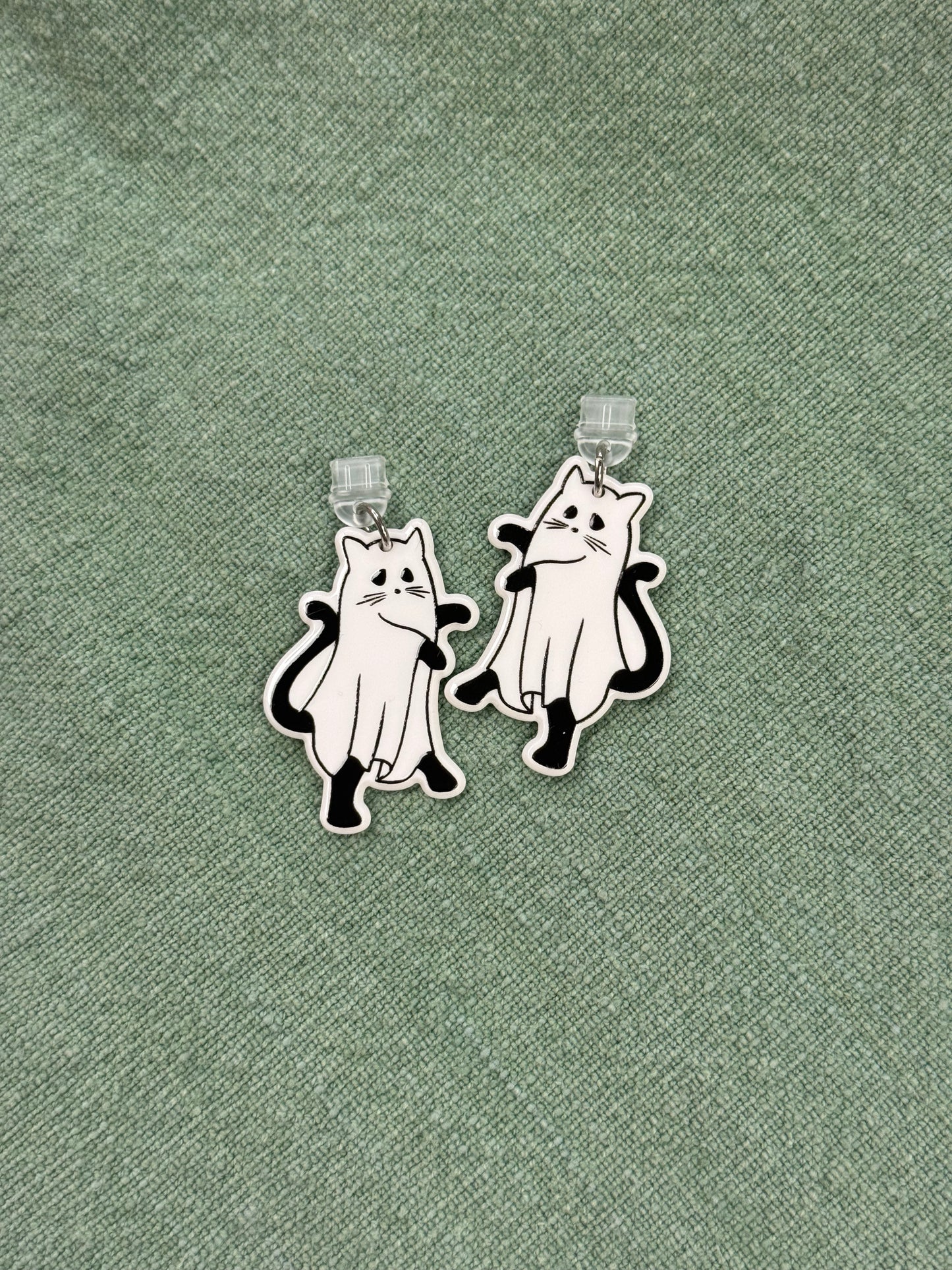 Kindle/USC-C Charms || Ghosts
