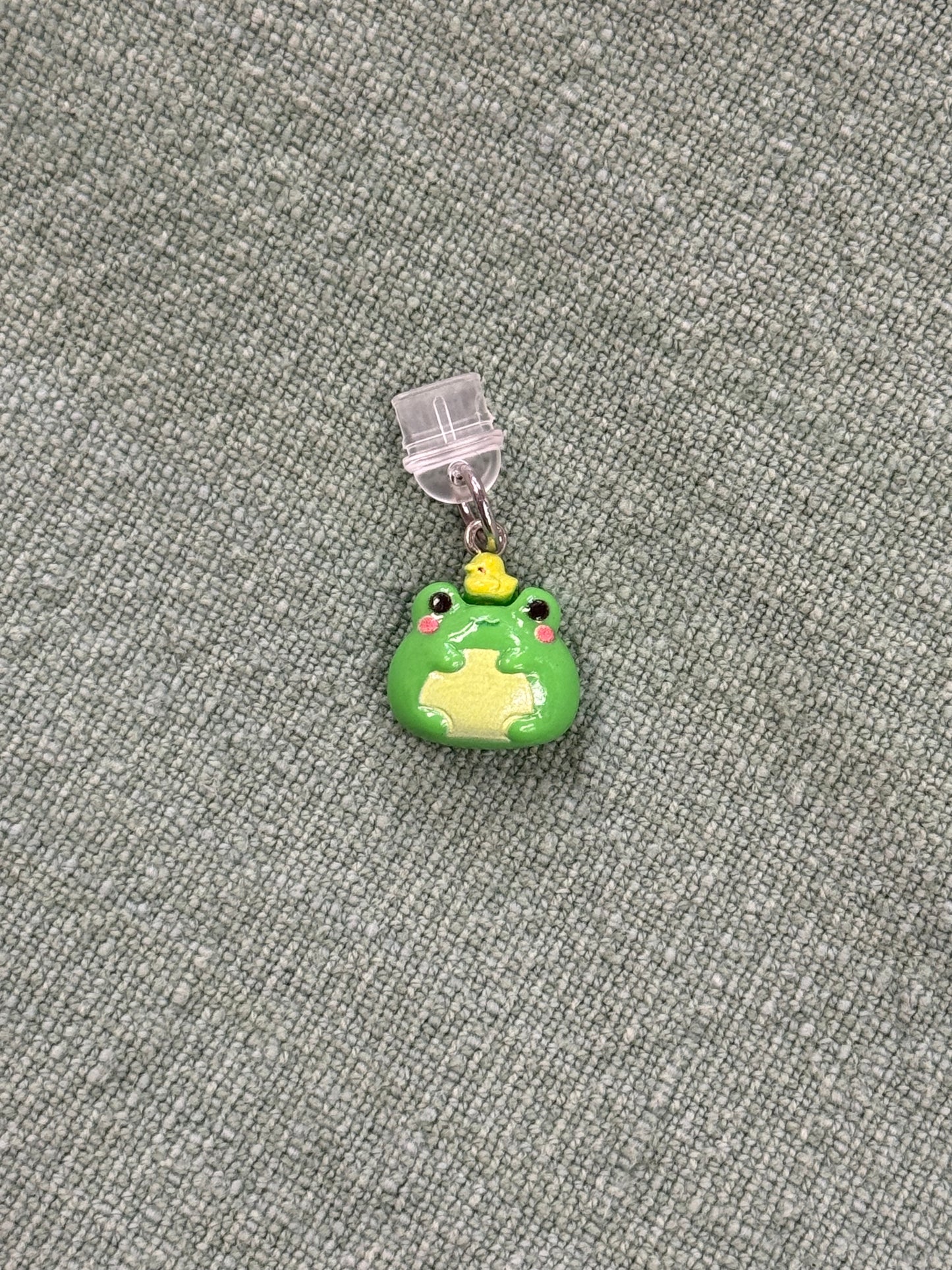 Kindle/USB-C Charms || Froggies