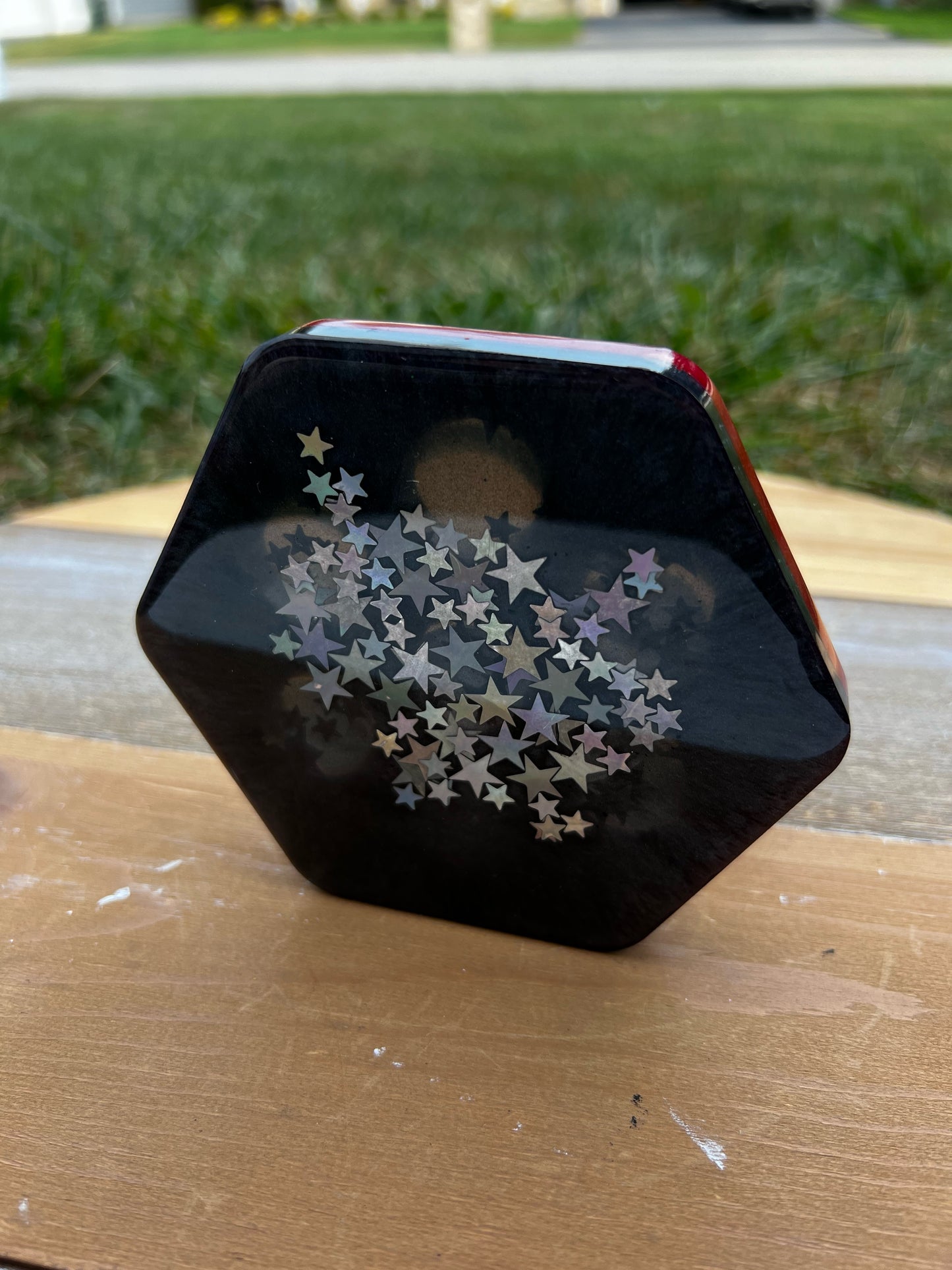 Red and Black Star Dice Box