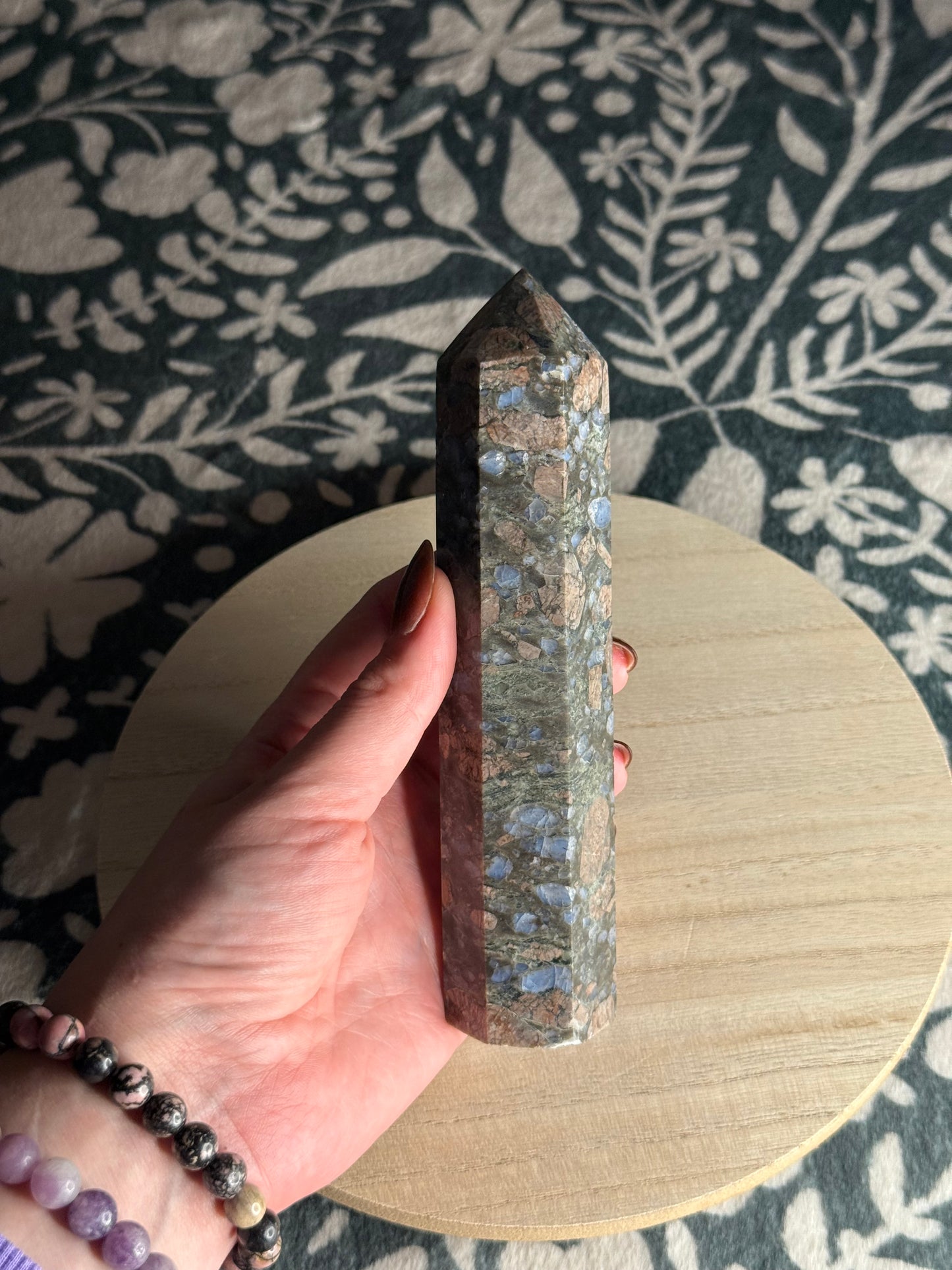 Que Sera Towers | 2 Sizes