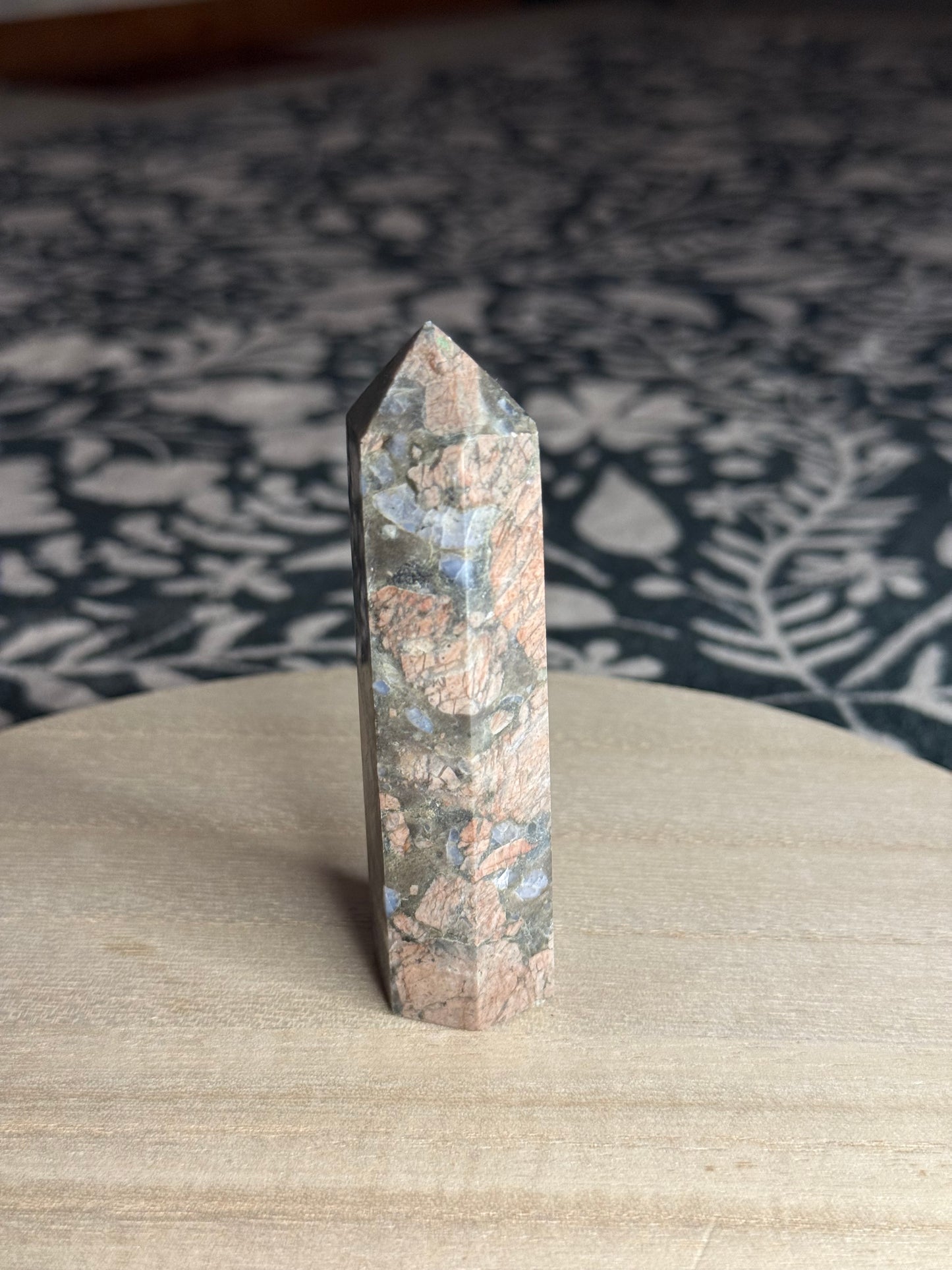 Que Sera Towers | 2 Sizes