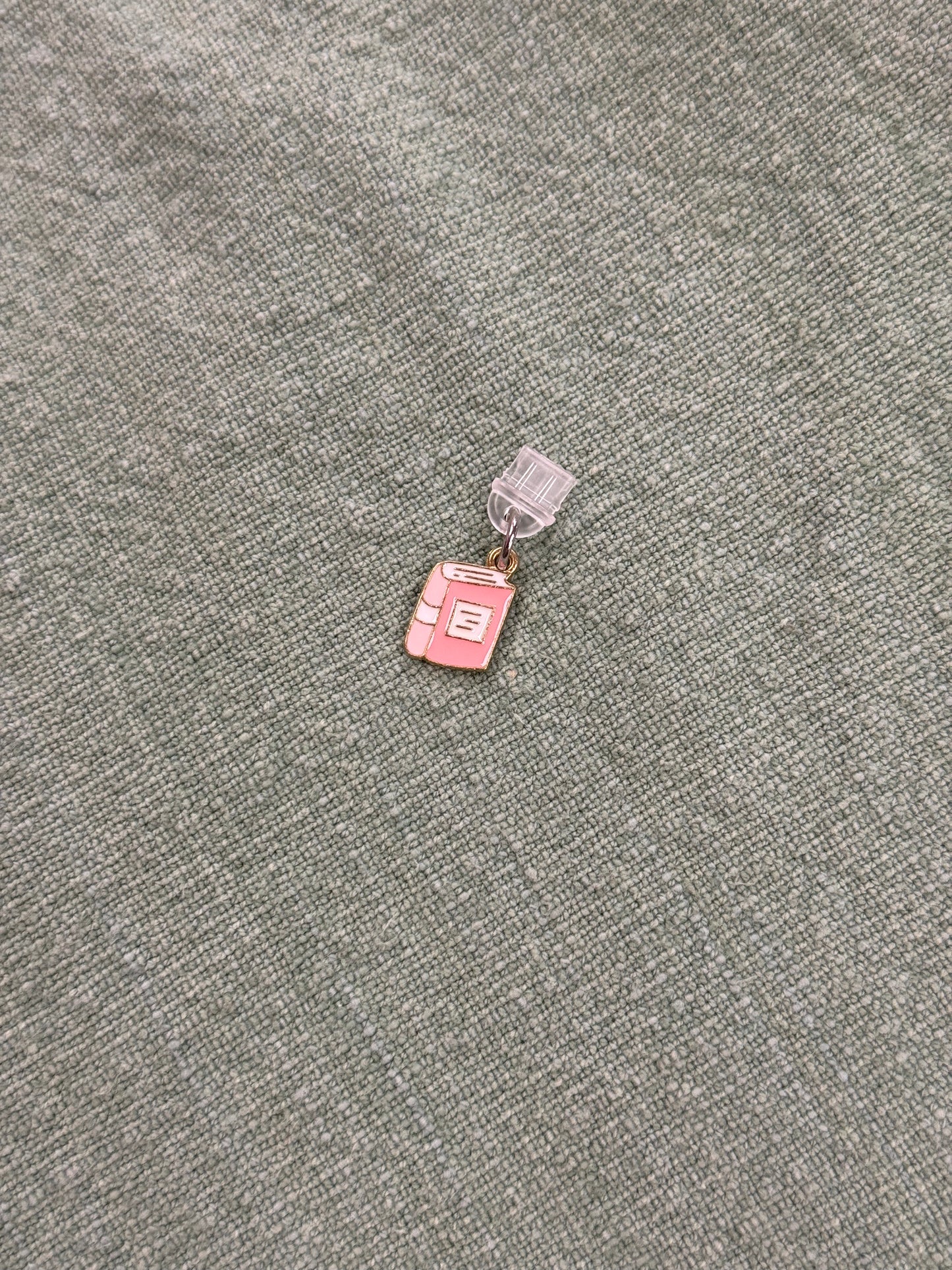 Kindle/USC-C Charms | Books