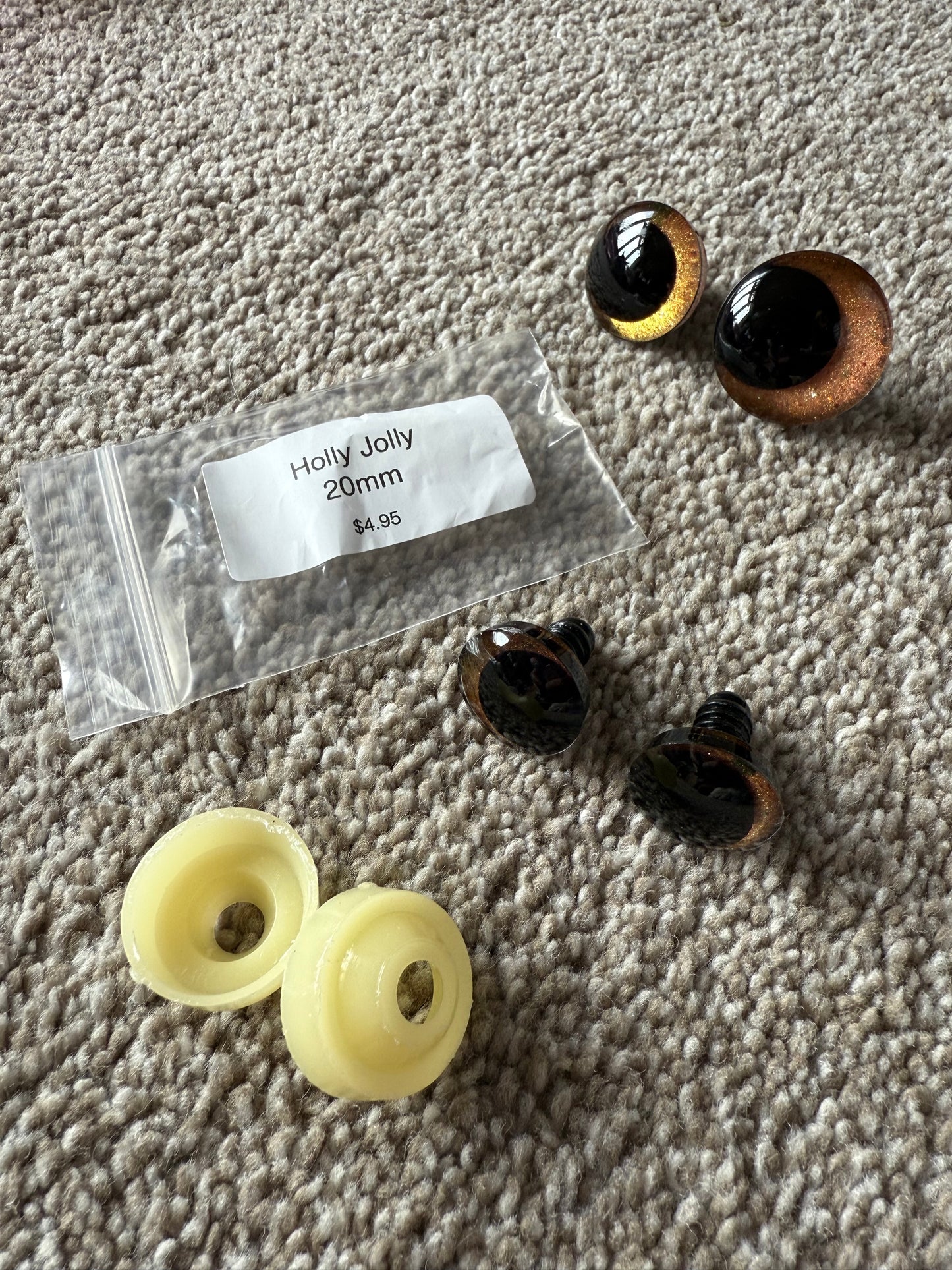 Crochet Safety Eyes | Holly Jolly