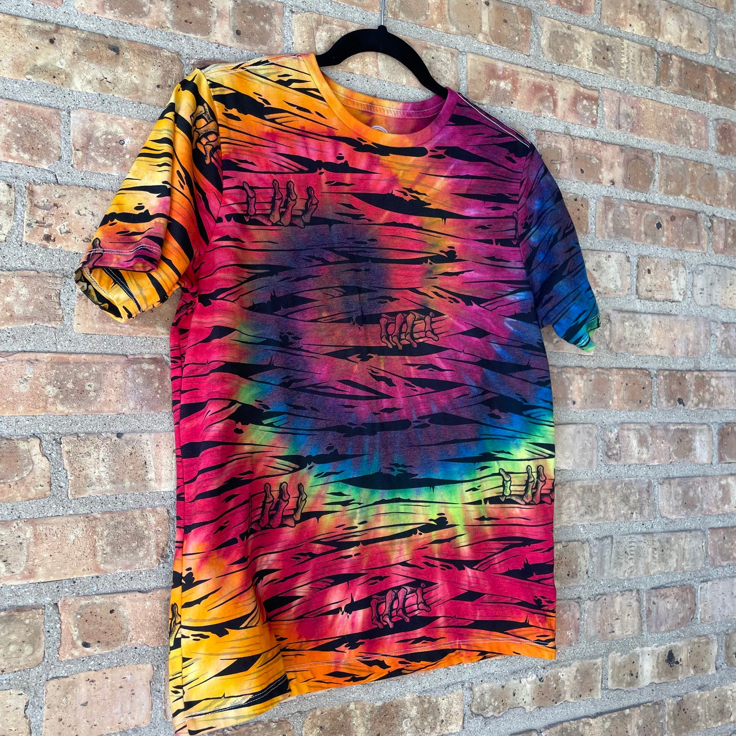 Youth Mummy Wrap Tie Dye T-Shirt / XL 14/16 Husky