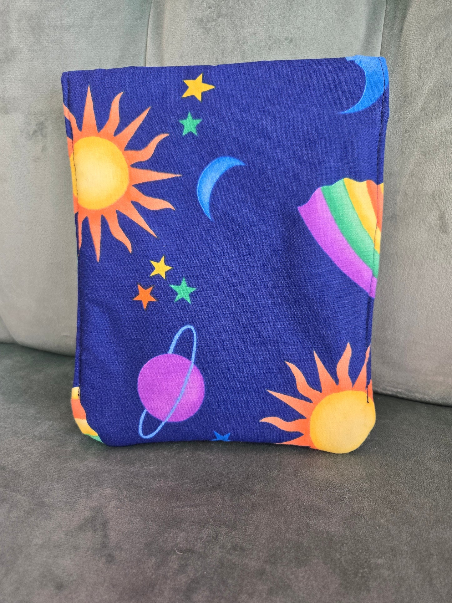 E-Book Padded Sleeve || Reclaimed Fabric || Vintage Fashion