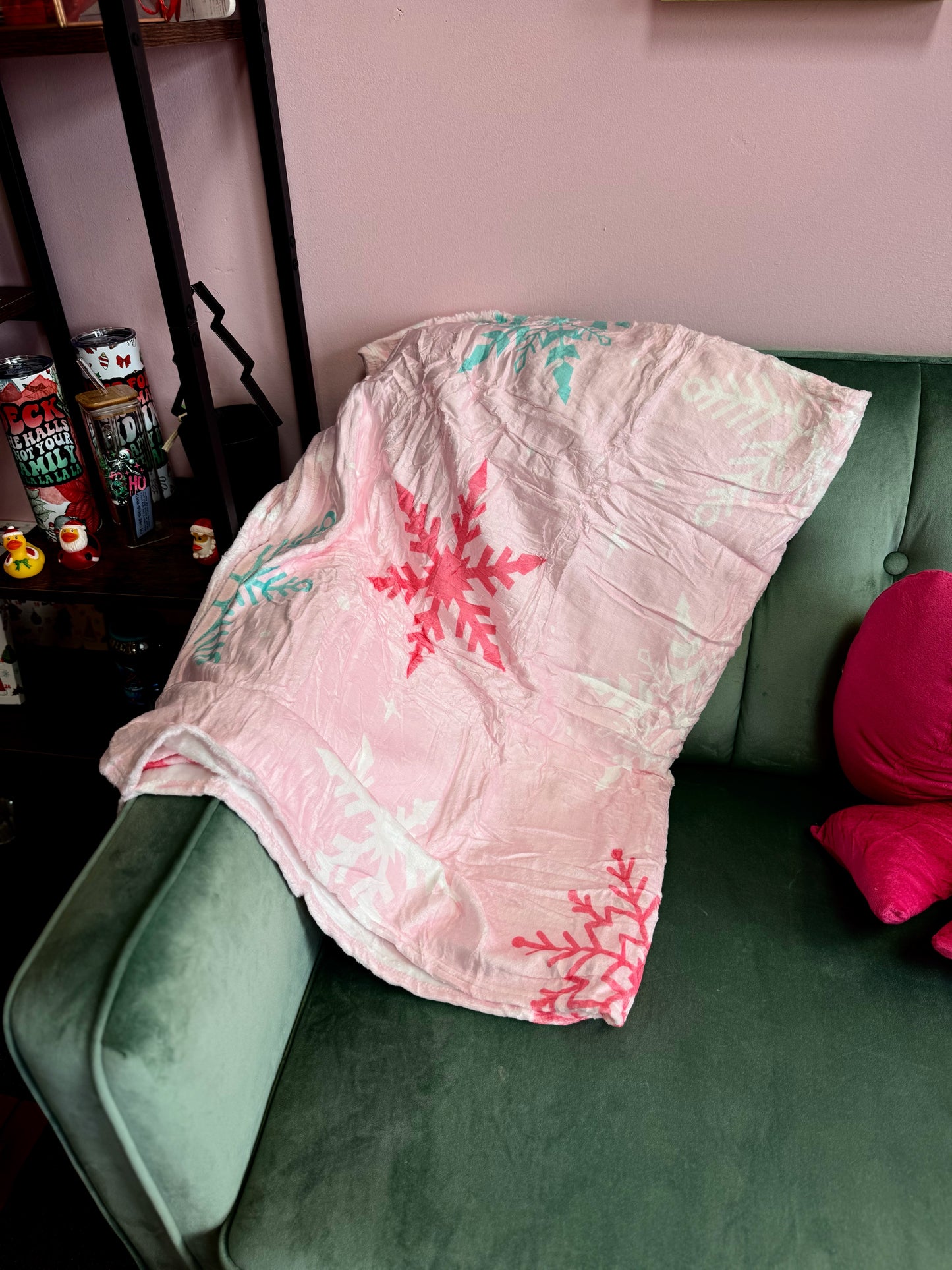 Pink Holiday Blankets | 50x60in