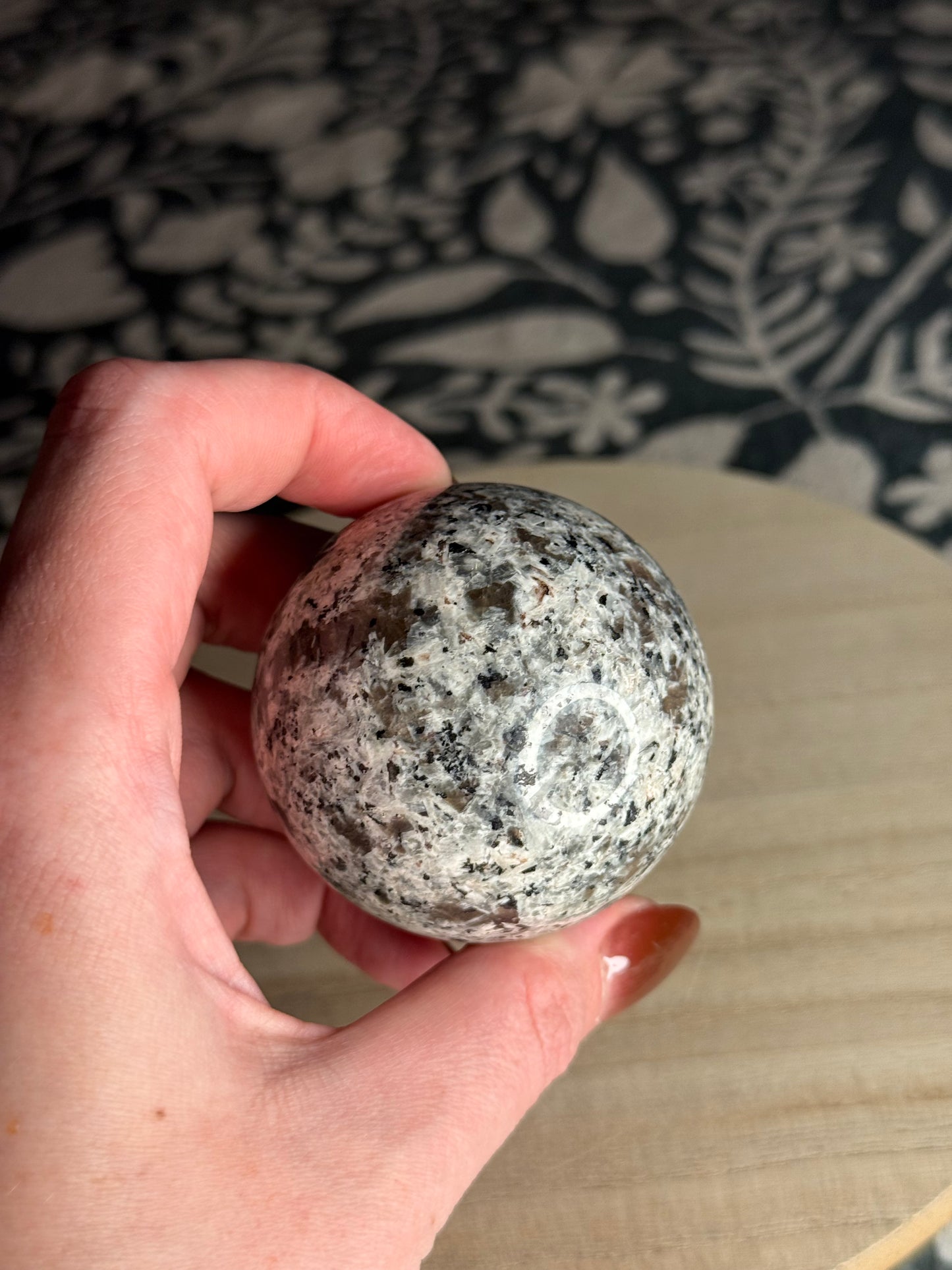 Yooperlite Sphere | UV Reactive