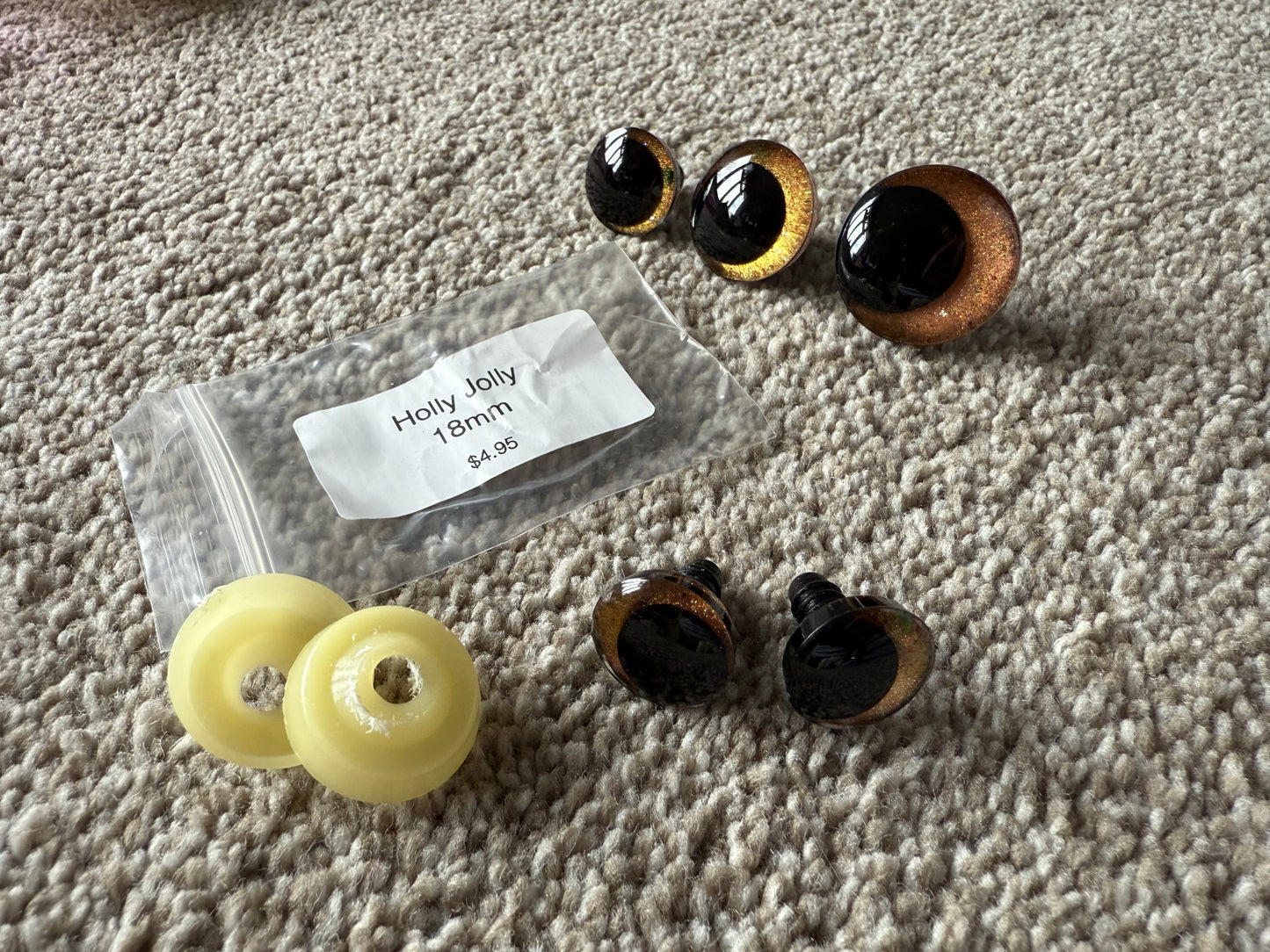 Crochet Safety Eyes | Holly Jolly