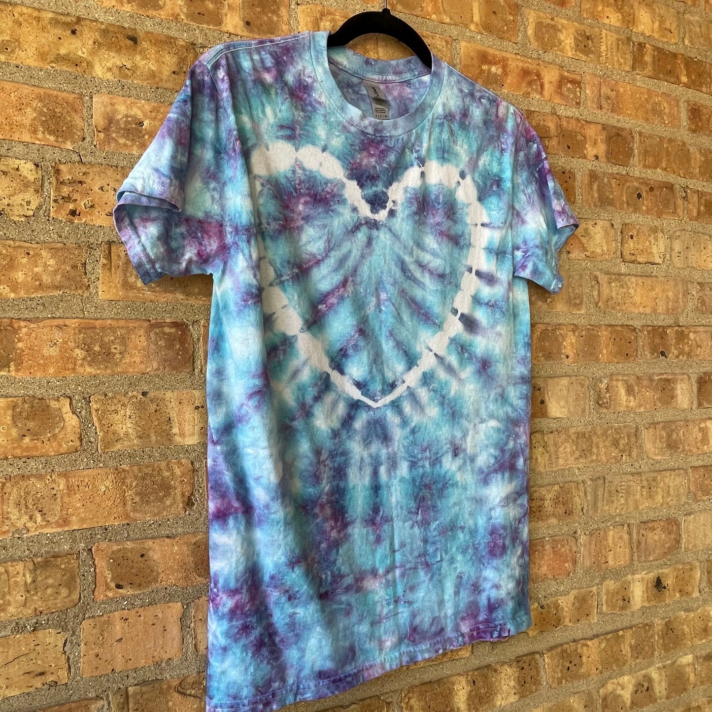 Tie Dye Heart T-Shirt / Adult S