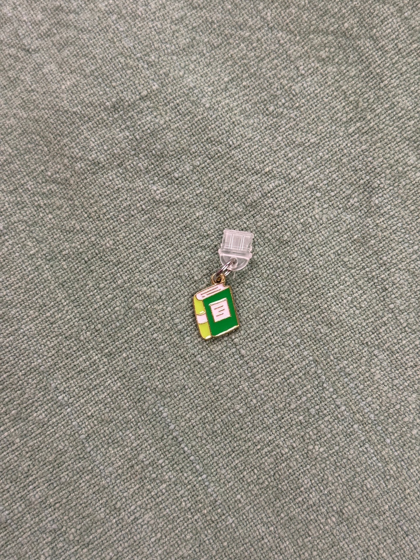 Kindle/USC-C Charms | Books