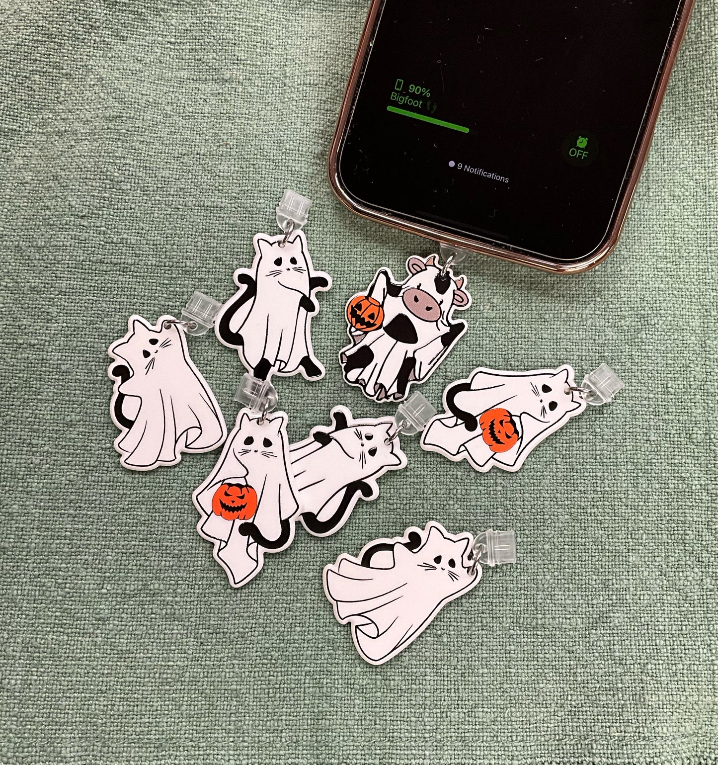 Kindle/USC-C Charms || Ghosts
