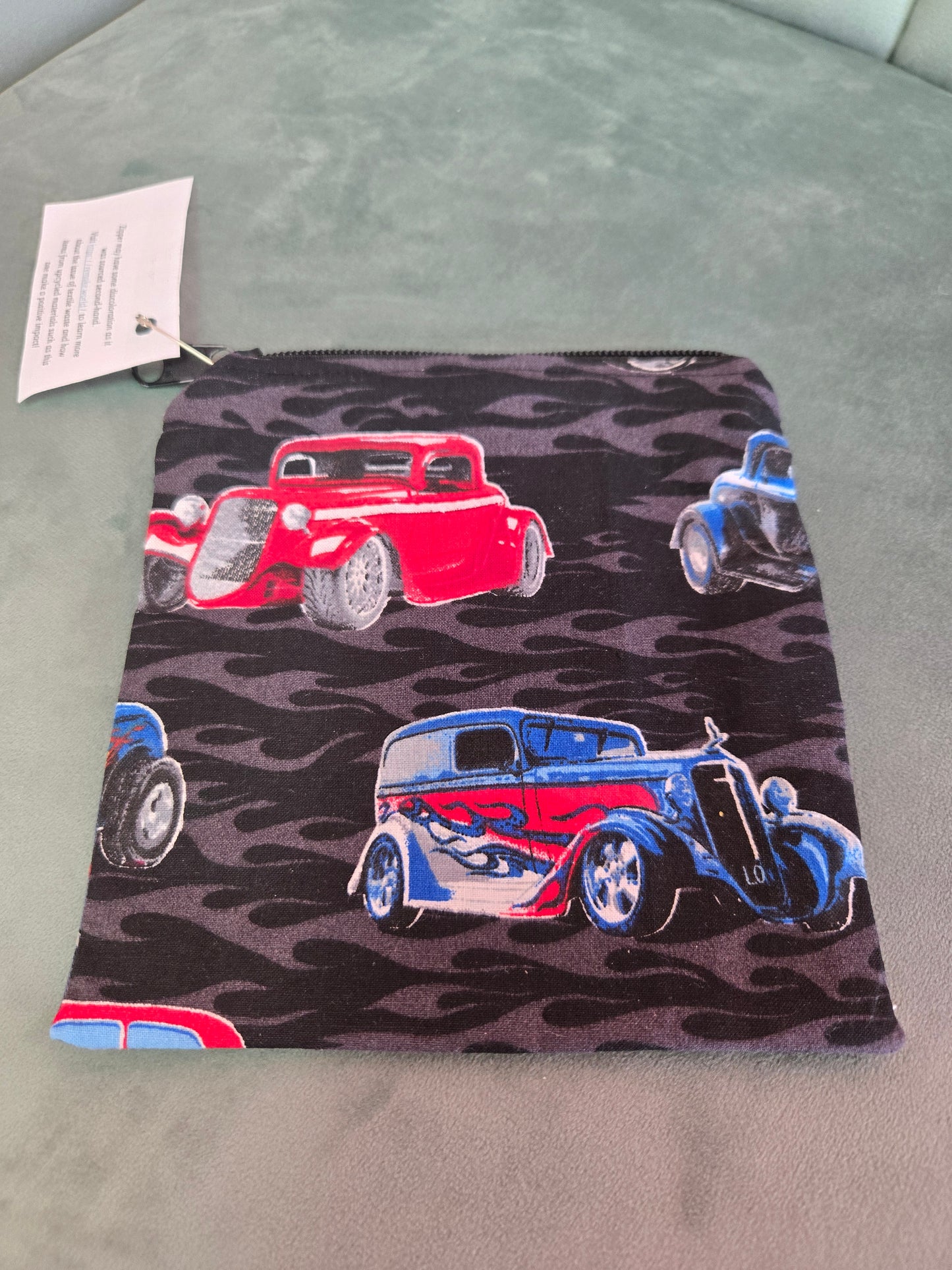 Upcycled Fabric Zipper Pouch || Repurposed Textile