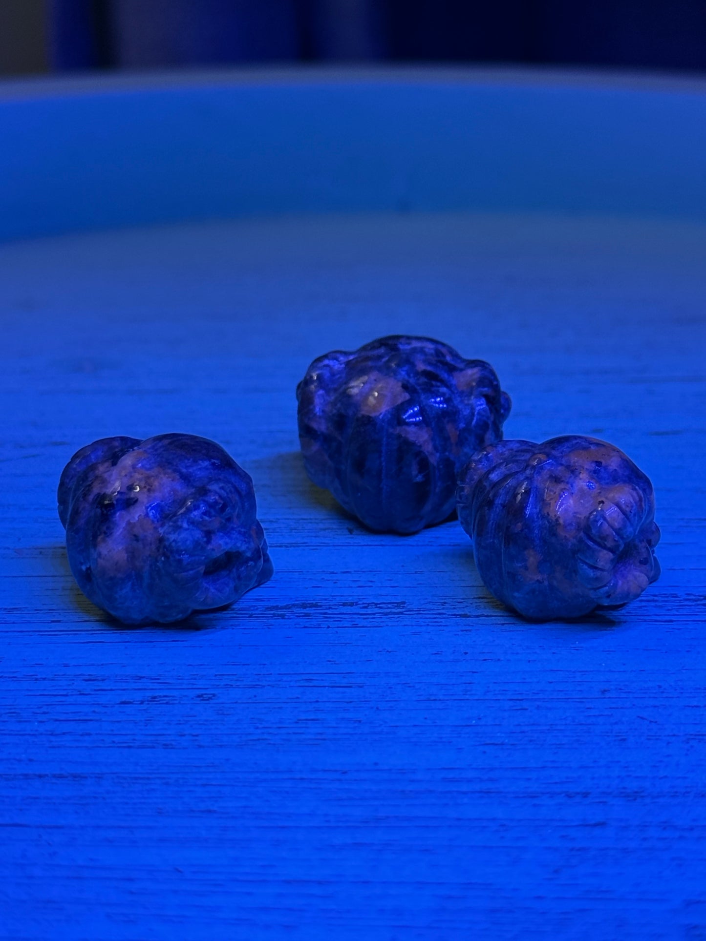 Yooperlite Skull w/ Horns Carvings | UV Reactive