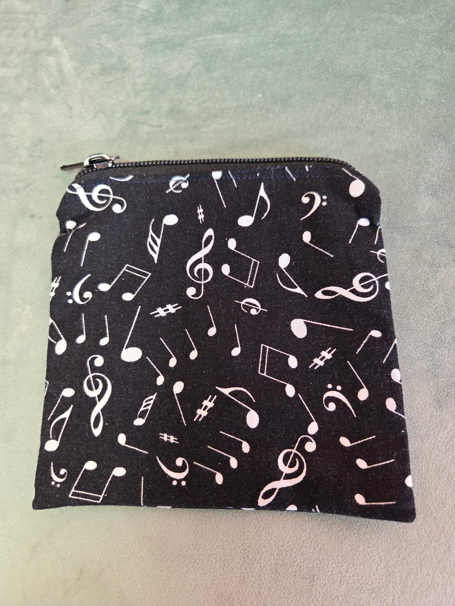 Upcycled Fabric Zipper Pouch || Repurposed Textile