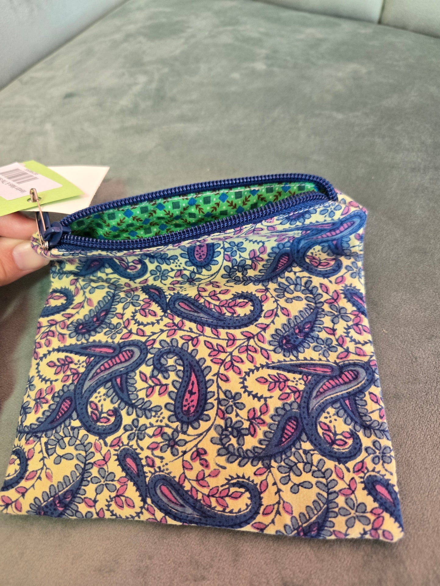 Upcycled Fabric Zipper Pouch || Repurposed Textile