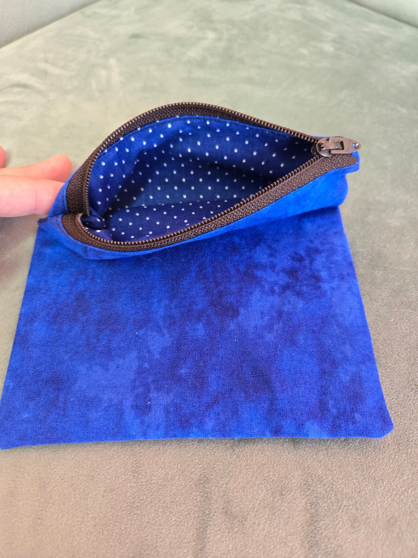Upcycled Fabric Zipper Pouch || Repurposed Textile