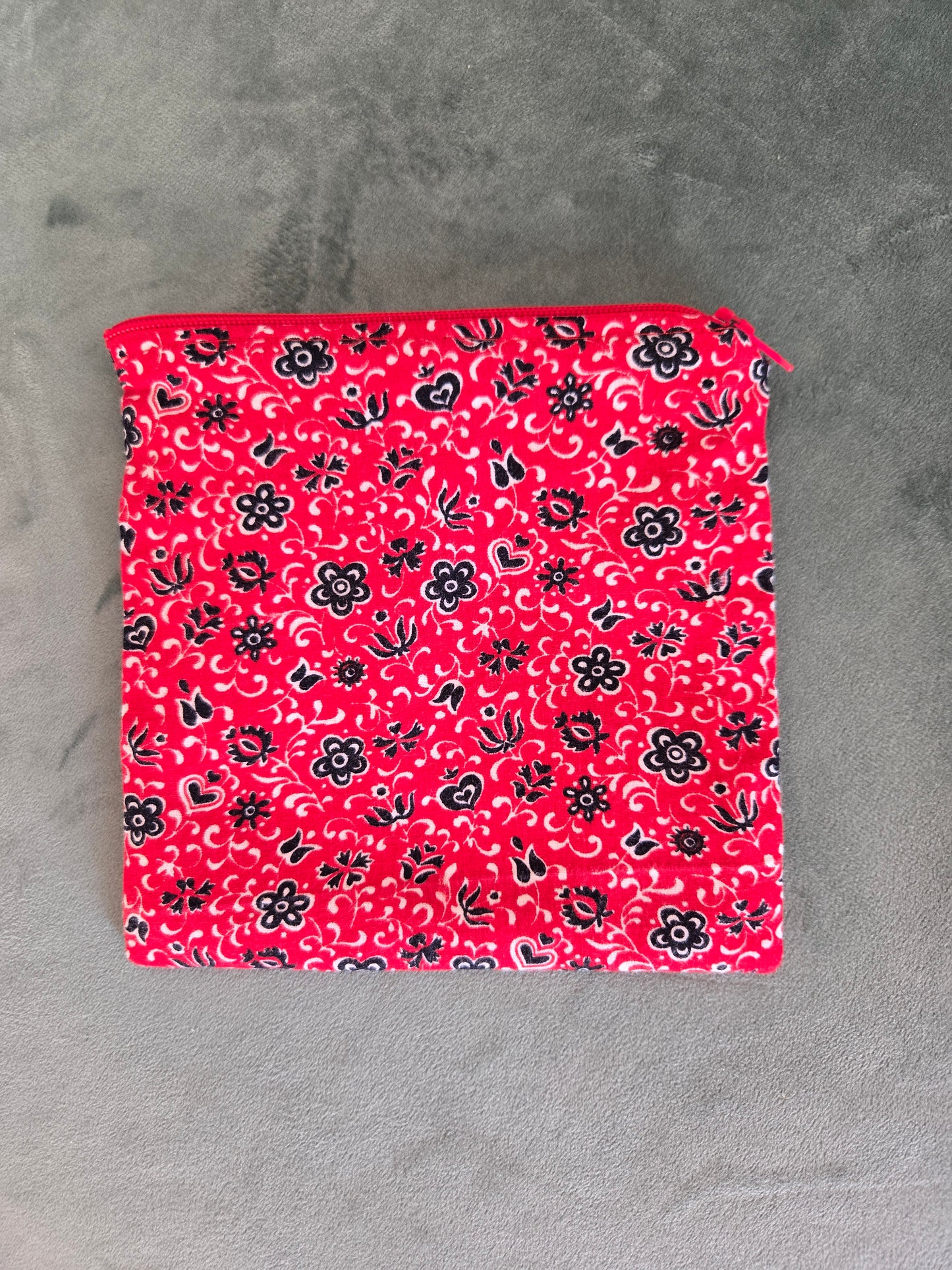 Upcycled Fabric Zipper Pouch || Repurposed Textile