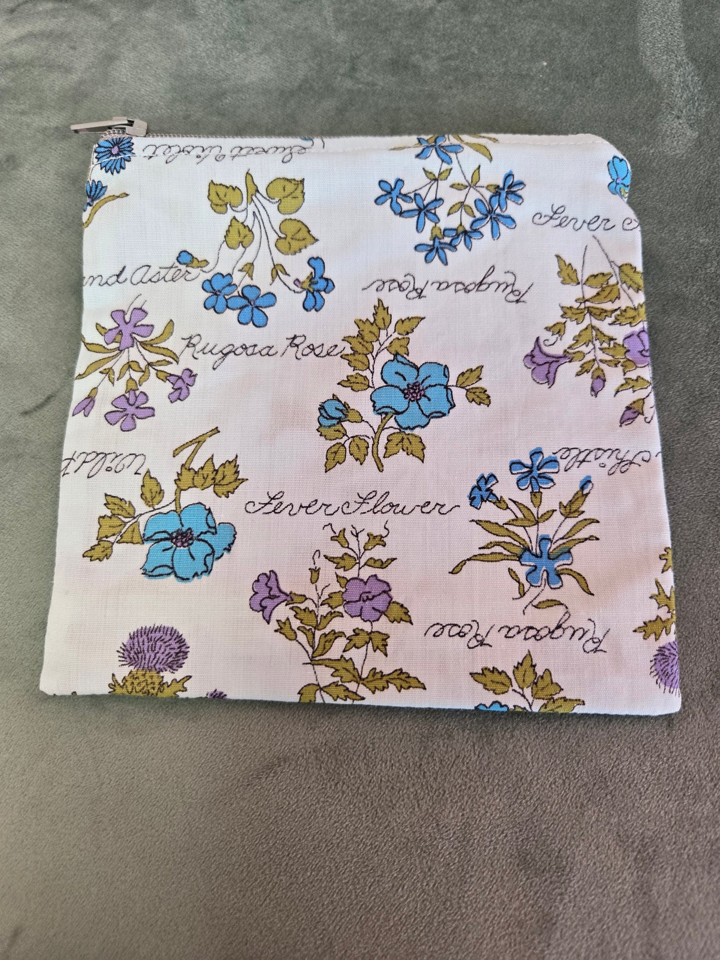 Upcycled Fabric Zipper Pouch || Repurposed Textile