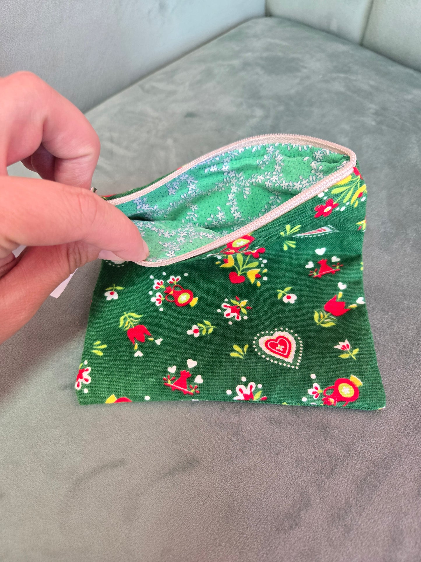 Upcycled Fabric Zipper Pouch || Repurposed Textile